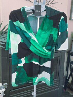 NWT DKNY sz XL abstract faux wrap across blouse
